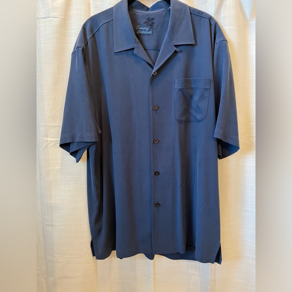 Bundle of Tommy Bahama Men’s Button Up Shirts